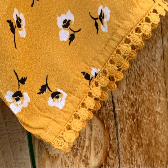 🌸Ransom Girl Blouse with Crocheted Patch on Front 🌸 - Picture 8 of 9